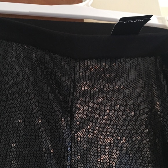 🖤🌟NWT TORRID BLACK SEQUINED LEGGINGS - Size 3 - Picture 4 of 7
